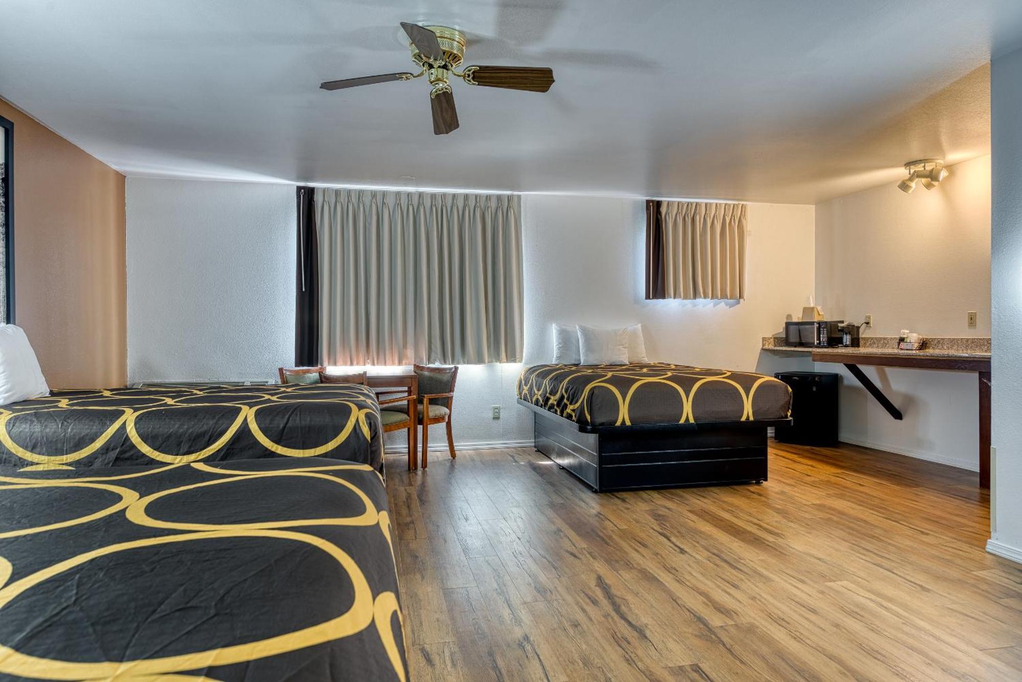 Super 8 By Wyndham Alamosa Μοτέλ Δωμάτιο φωτογραφία